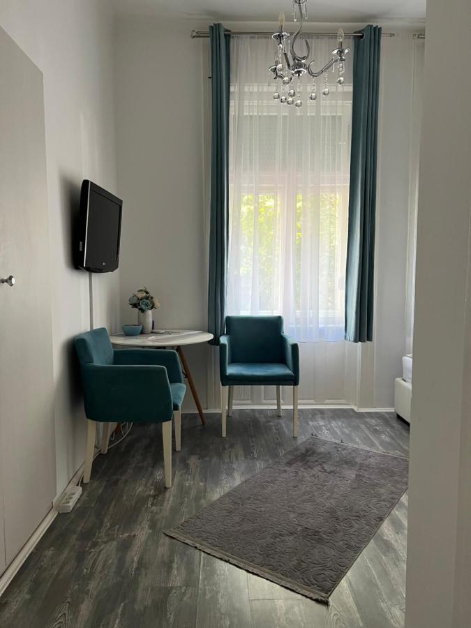 Center Cosy Vintage Apartment 노비사드 외부 사진